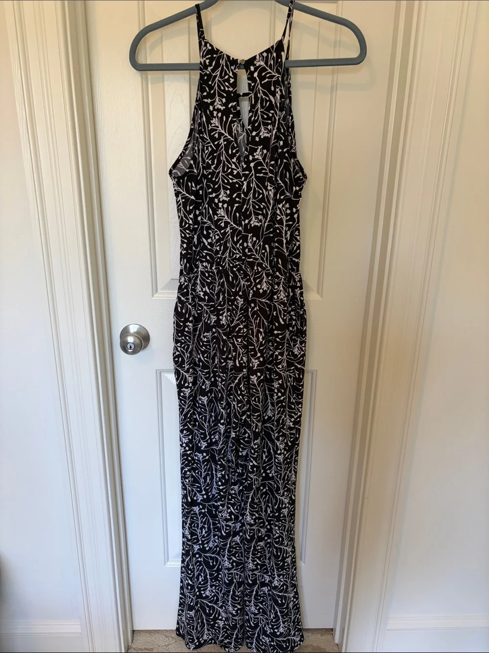 Black & White Floral Halter-like Jumpsuit